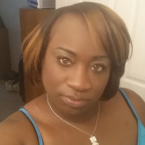 Meet your Posher, Cynthia